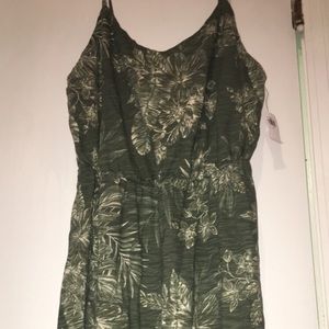 OLD NAVY DRESS NWT MEDIUM
